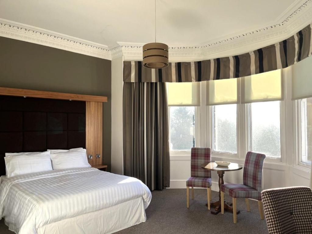 The Strathearn Hotel Dysart Buitenkant foto