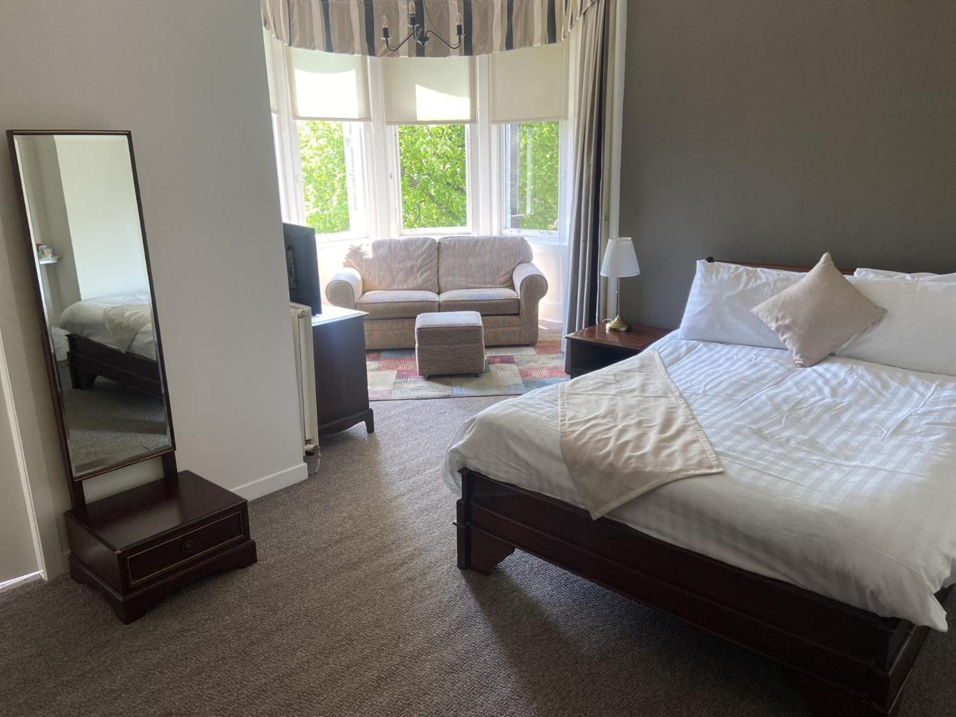 The Strathearn Hotel Dysart Buitenkant foto