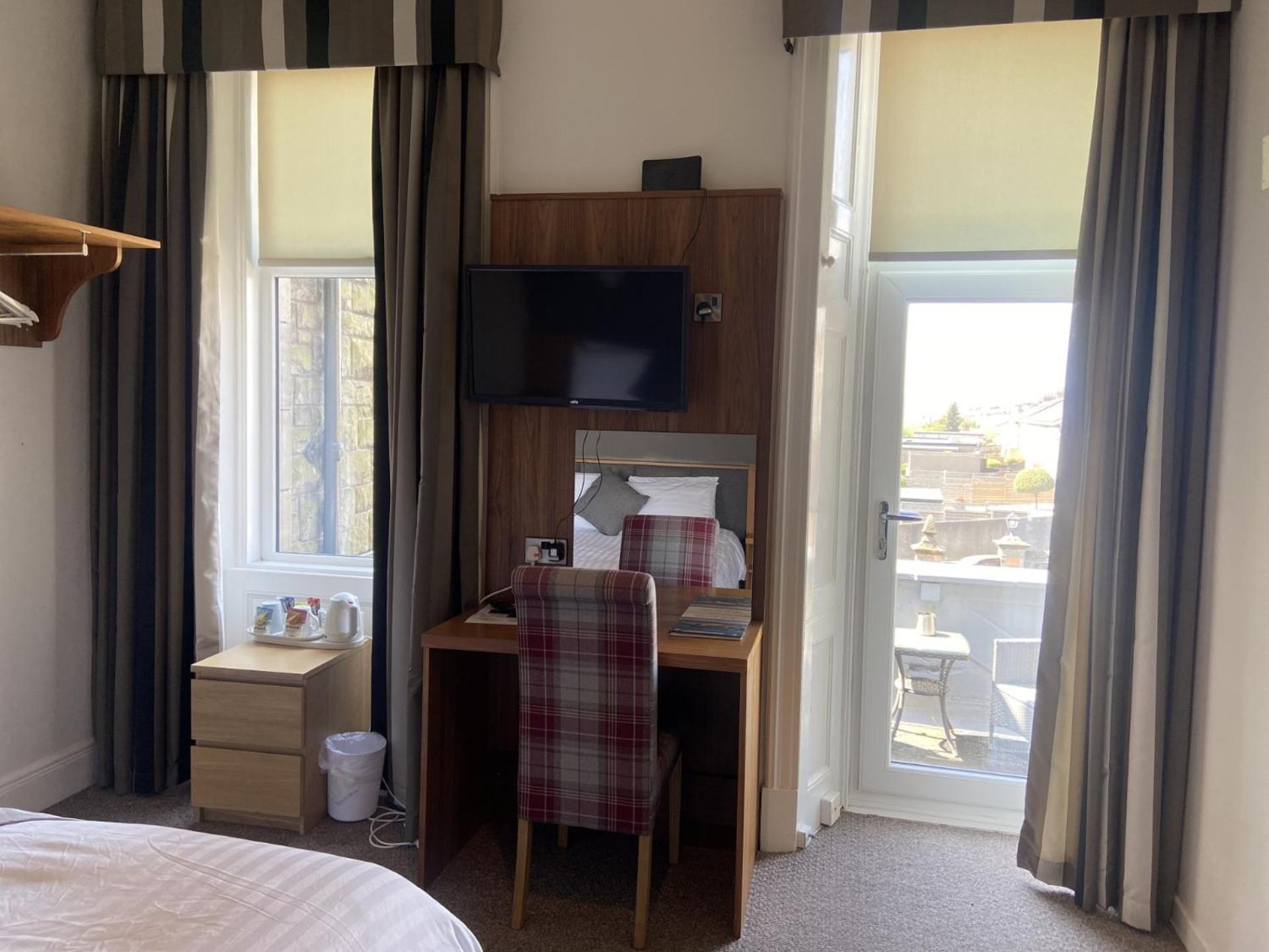 The Strathearn Hotel Dysart Buitenkant foto