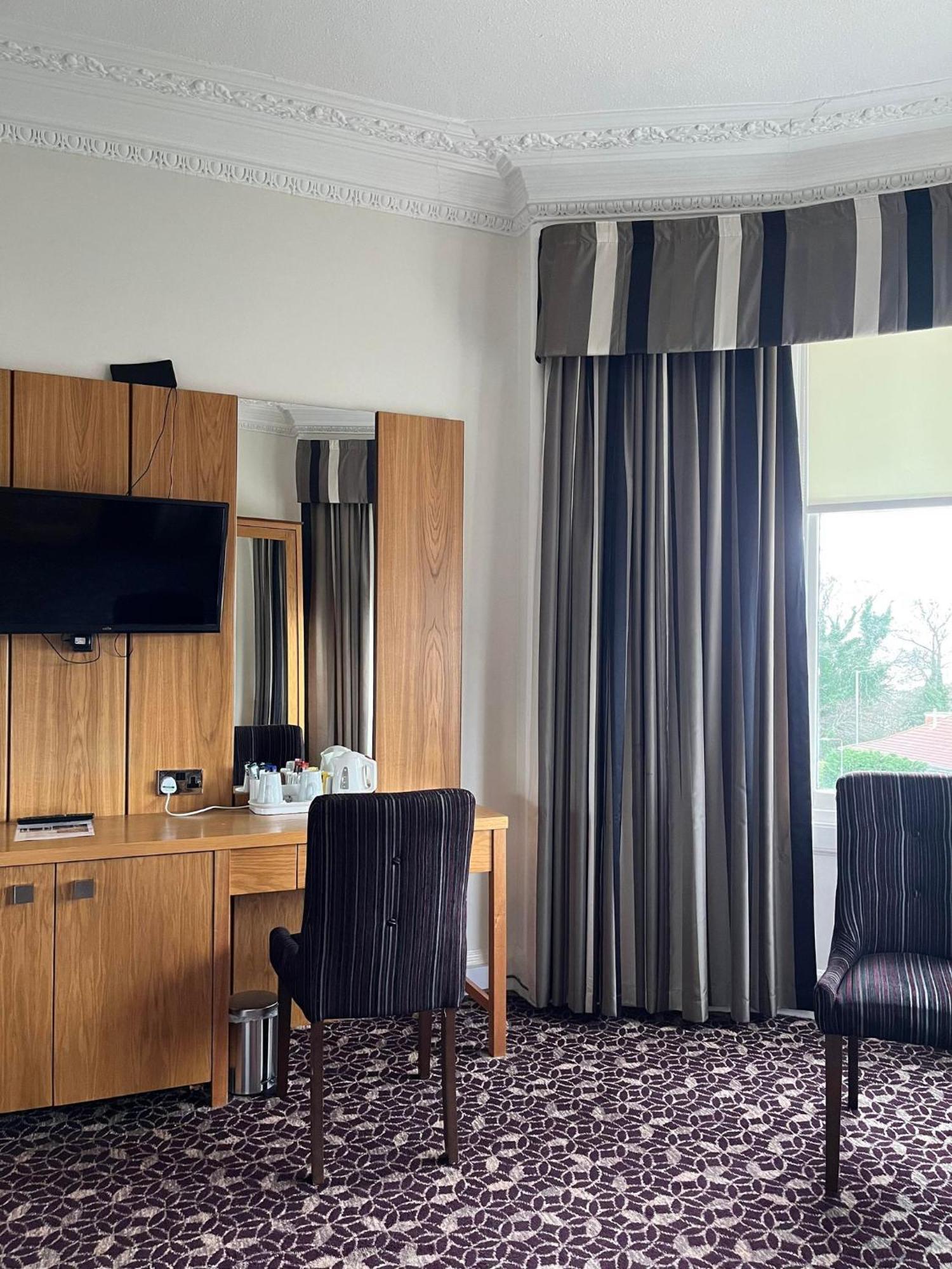 The Strathearn Hotel Dysart Buitenkant foto
