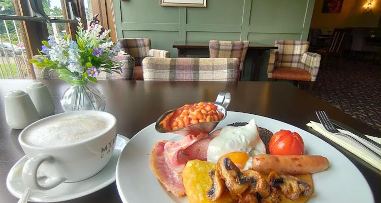 The Strathearn Hotel Dysart Buitenkant foto